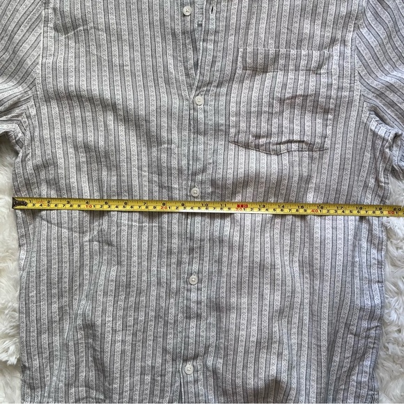 Hollister Boxy Cut Button Up Shirt - Picture 5 of 7